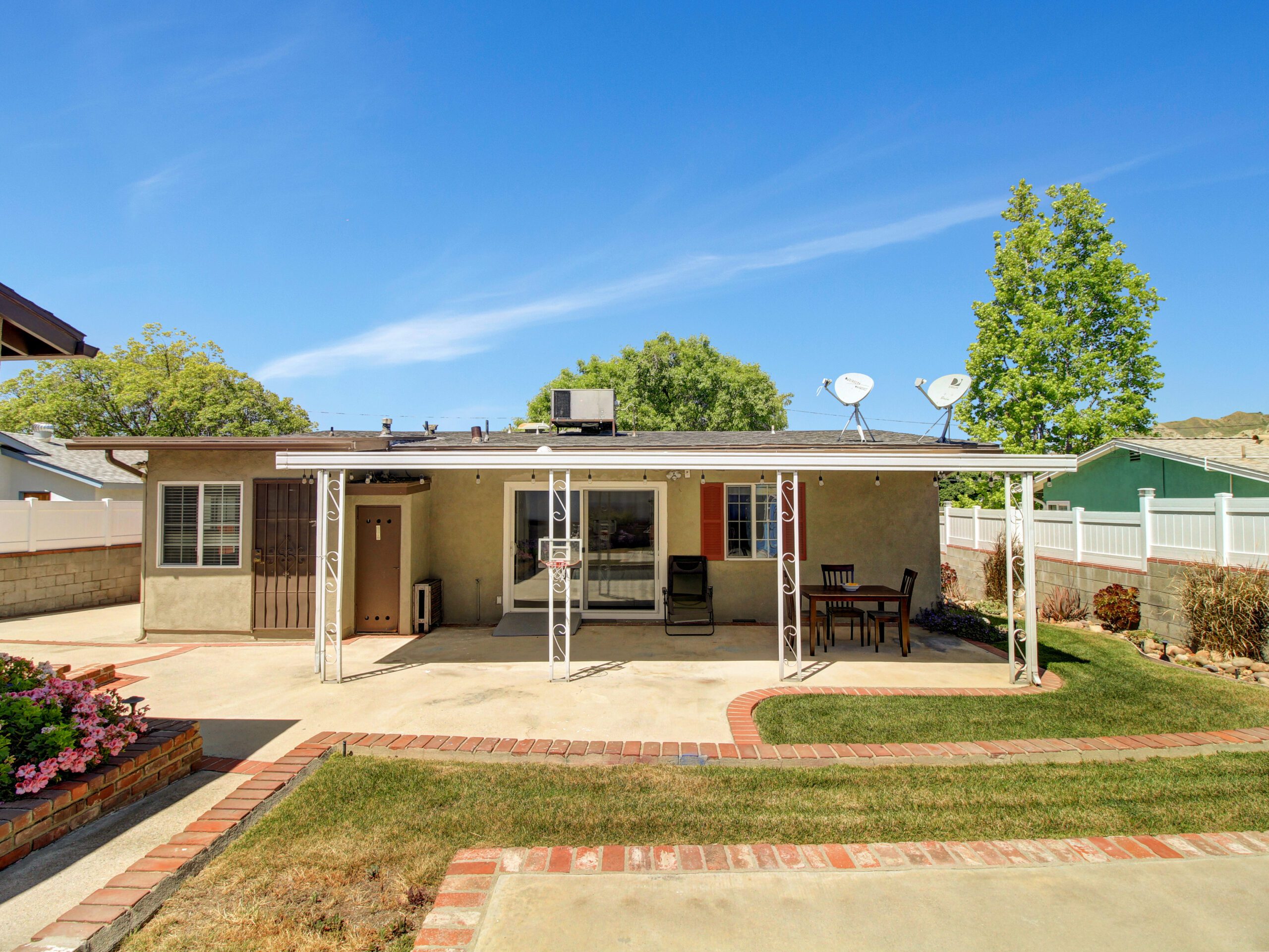 10942 Quill Ave -43